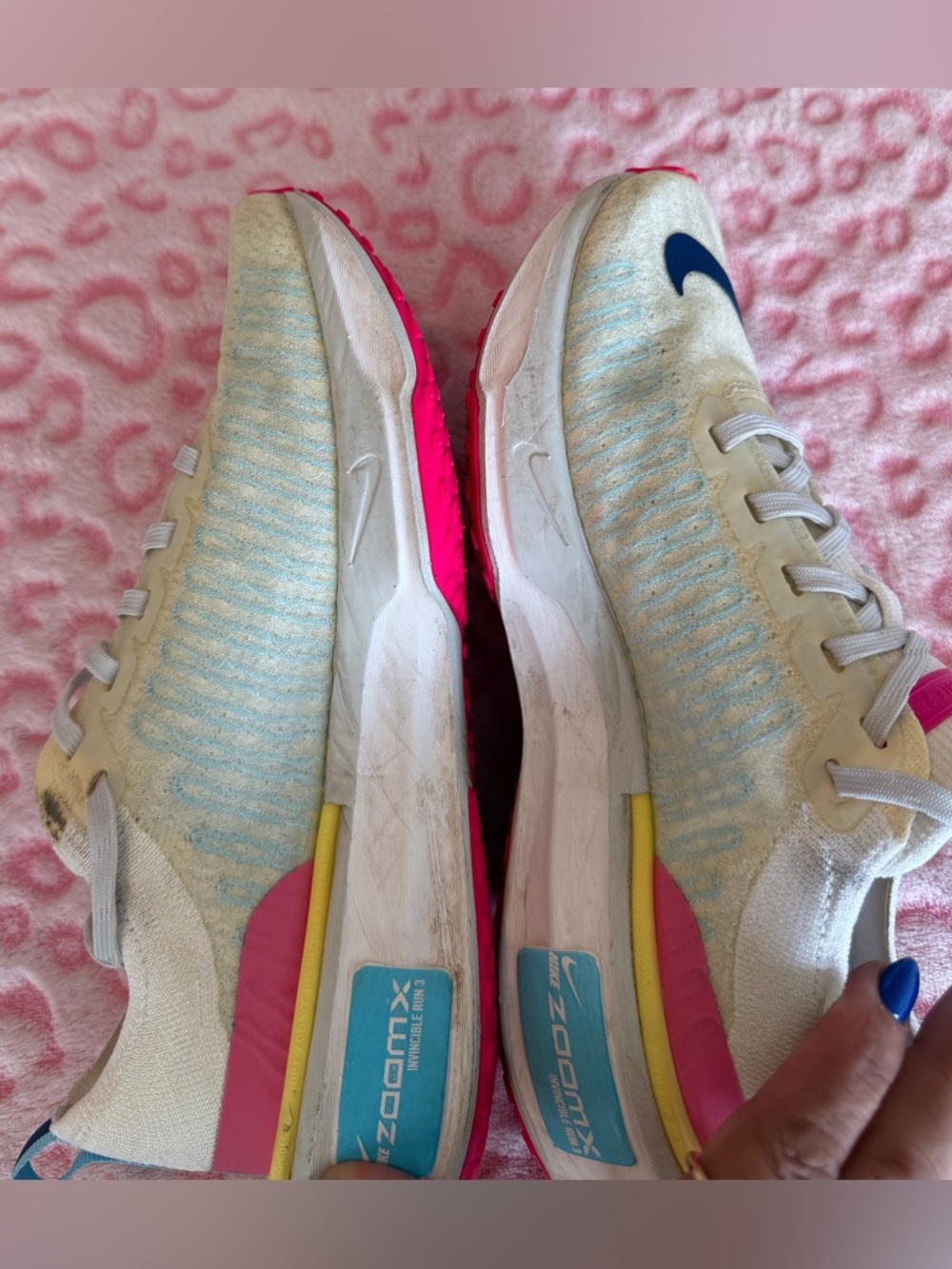 Nike ZoomX Invincible Run 3 White Deep Royal
Fierce Pink Size: 8 - Picture 8 of 10